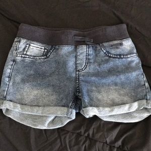 Jean short shorts